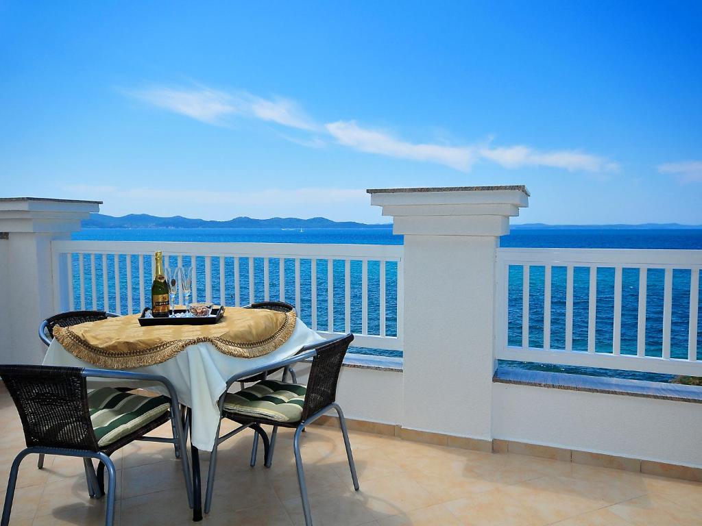 Villa Triana-Adults Only